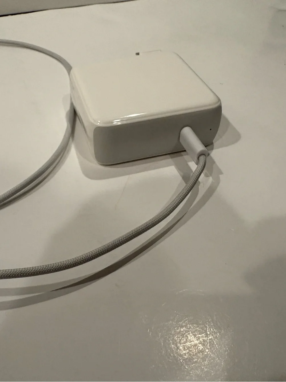 Apple 140W USB C Charger